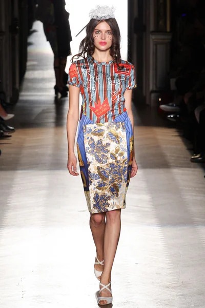 Look 39